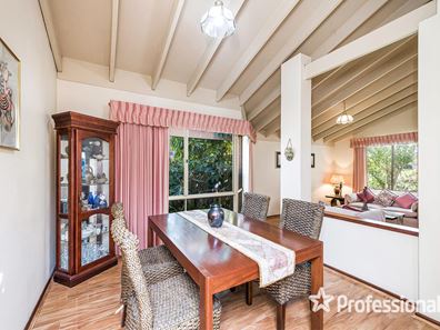 4 Fitzgerald Court, Kingsley WA 6026