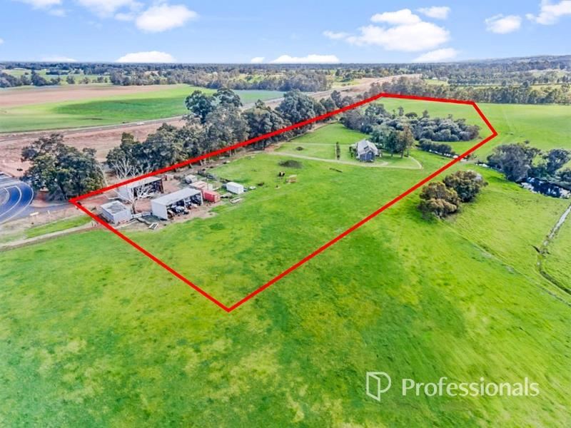100 Russell Road, Burekup