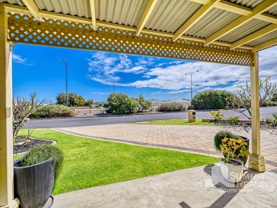 22 Carbine Loop, Millbridge WA 6232