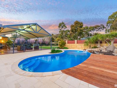 11 Cartland Court, Bedfordale WA 6112