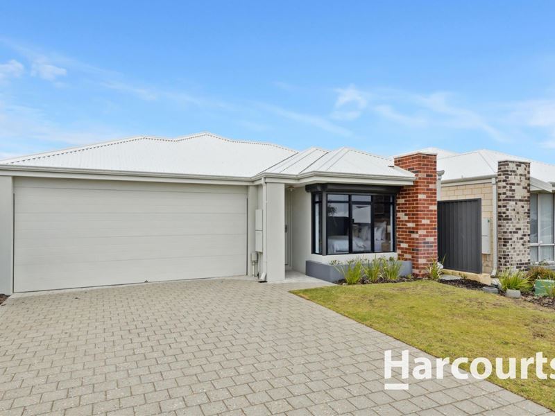 8 Anomia Road, Jindalee WA 6036