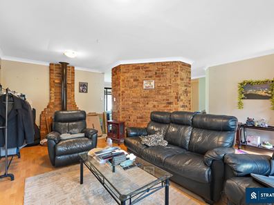 30 Strawberry Drive, Seville Grove WA 6112