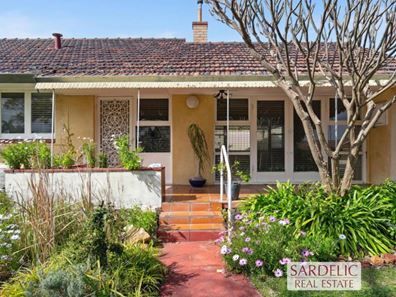 5 Letchworth Centre Avenue, Salter Point WA 6152