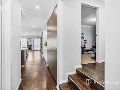 5 Aire Way, Ellenbrook WA 6069