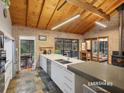 1675 Oxley Road, Hovea WA 6071