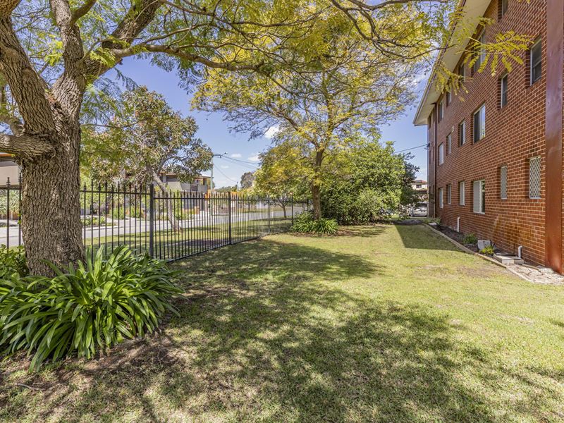 4/99 Ninth Avenue, Maylands WA 6051