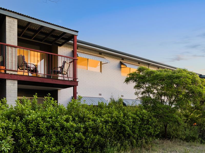 25/14 Coralie Court, Armadale