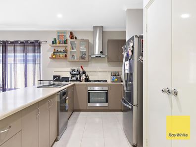 50 Botany Parade, Hammond Park WA 6164