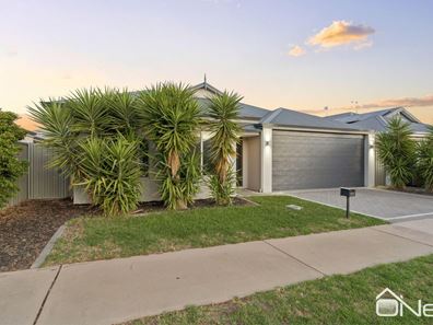 11 Foulkes Way, Byford WA 6122