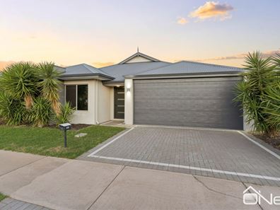 11 Foulkes Way, Byford WA 6122