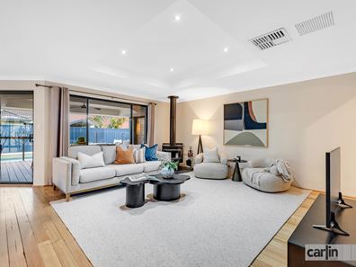 33 Jackadder Avenue, Hammond Park WA 6164