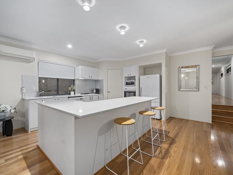40B Bridgewater Crescent, Karrinyup WA 6018