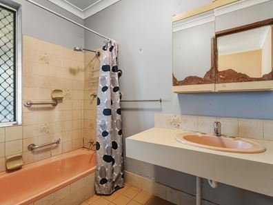 46 Sorensen Road, High Wycombe WA 6057