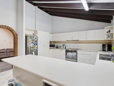 7 Adenmore Way, Kingsley WA 6026