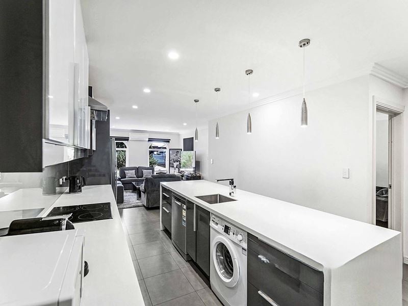 29A TODD AVENUE, Como WA 6152