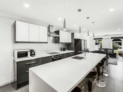 29A TODD AVENUE, Como WA 6152