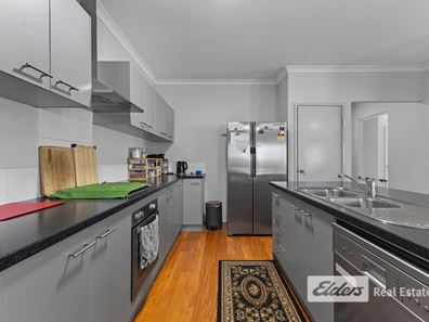 10 Romney Way, Eaton WA 6232