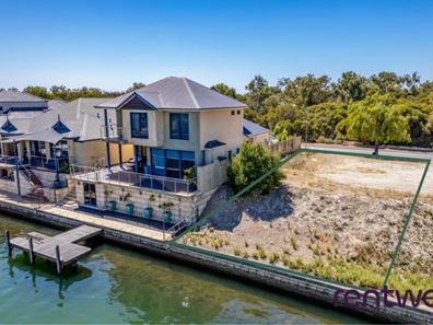 27 Leisure Way, Halls Head WA 6210