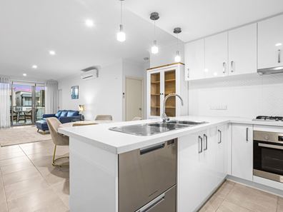 5/81 Orsino Boulevard, North Coogee WA 6163