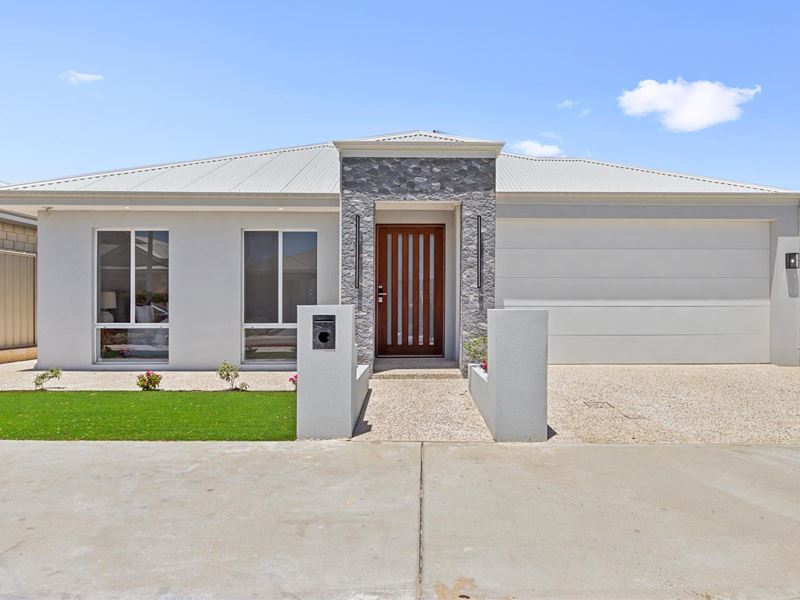 49 Summerhome Parade, Yanchep