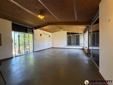 43 Walgreen Crescent, Calista WA 6167