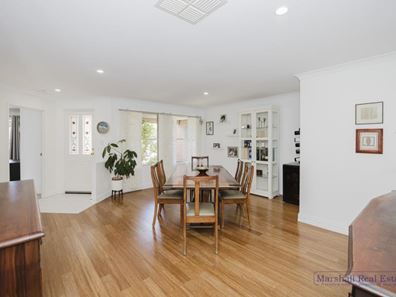 28 Newgain Cres, Carramar WA 6031