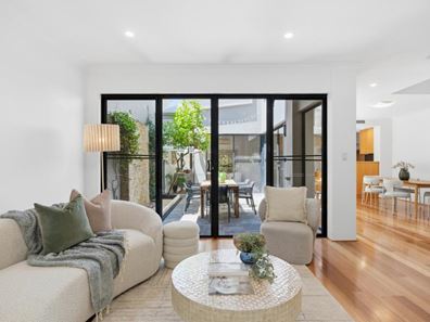 68 Coral Tree Avenue, Subiaco WA 6008
