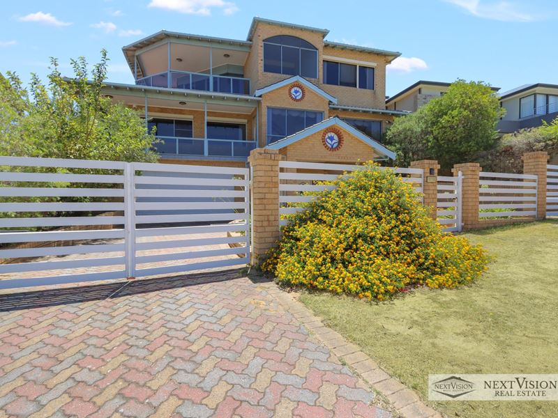27 Careening Way, Coogee