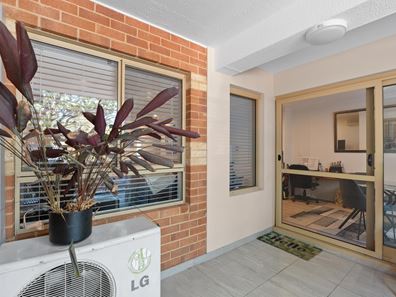 24/58 Kent Street, Rockingham WA 6168