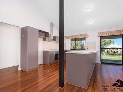 12 Quayside Vista, Drummond Cove WA 6532