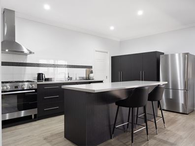 20 Euro Boulevard, Baynton WA 6714