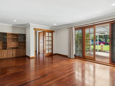 46 Clevedon Way, Karrinyup WA 6018