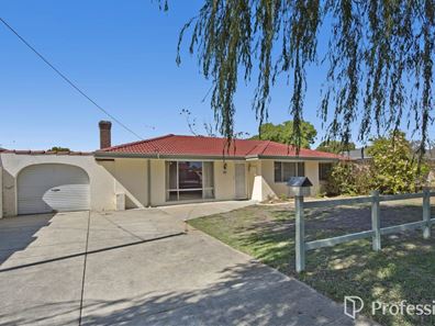 25 Okehampton Road, Warnbro WA 6169