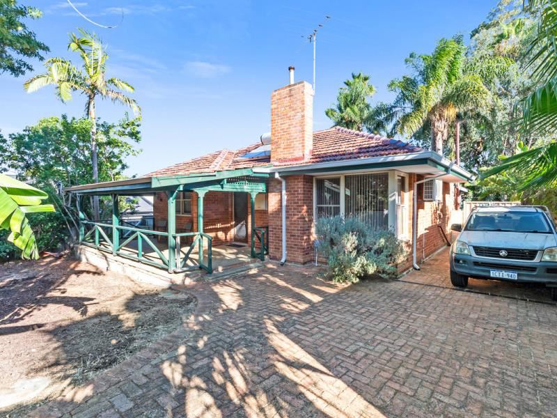 15 Dean Street, Karrinyup WA 6018