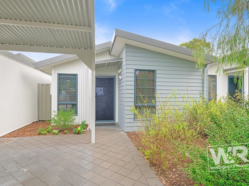 25/20 Grove Street West, Little Grove