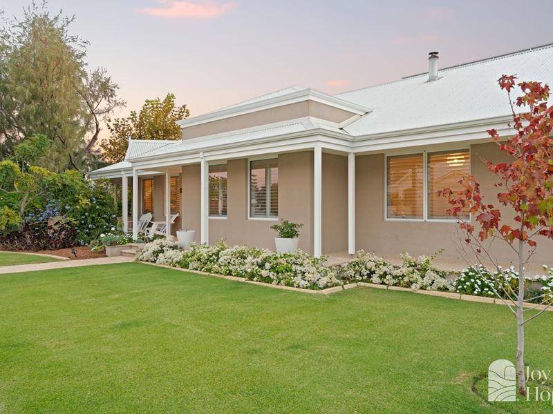 8 Beachside Drive, Burns Beach WA 6028