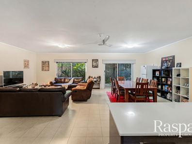 12A Snook Crescent, Hilton WA 6163