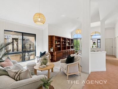 1 Kirra Court, Hillarys WA 6025