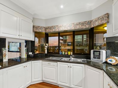 11/9 Kintail Road, Applecross WA 6153