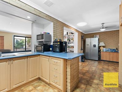 32 Kidman Court, Thornlie WA 6108