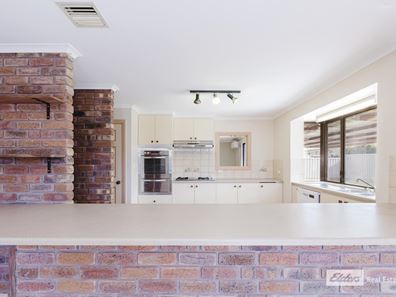 20 Salvado Road, Orana WA 6330