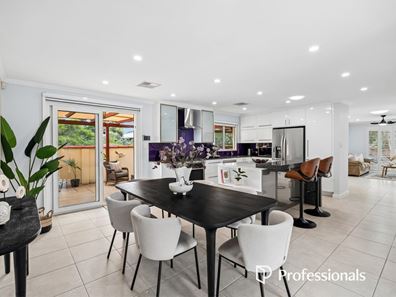 19 Standing Road, Lesmurdie WA 6076