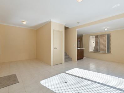 1/217-219 Hill View Terrace, Bentley WA 6102