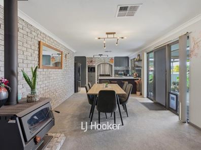 9 Walter Drive, Collie WA 6225