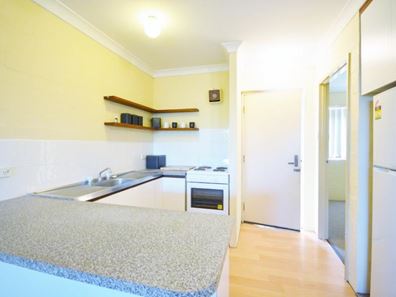 16/21 Leonard Street, Victoria Park WA 6100