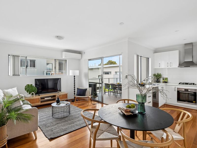8/95 Duke Street, Scarborough WA 6019