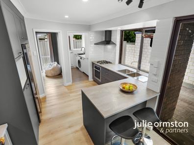 16 Edgewater Drive, Edgewater WA 6027