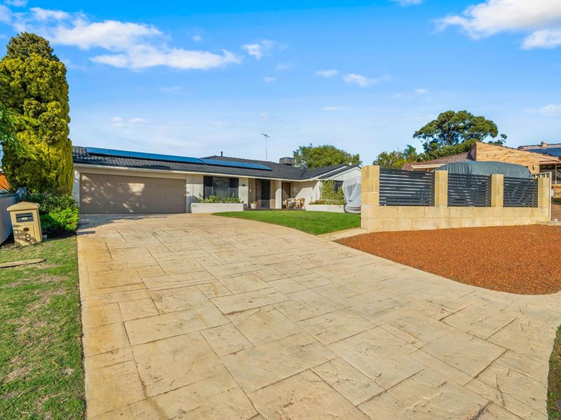 8 Bangalay Court, Halls Head