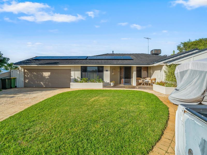 8 Bangalay Court, Halls Head WA 6210