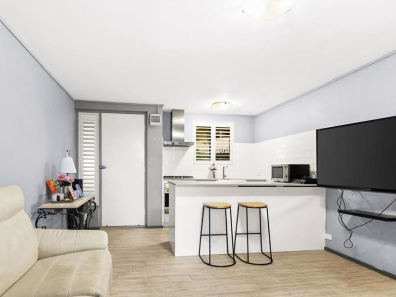 20w/24 Pearson  Street, Churchlands